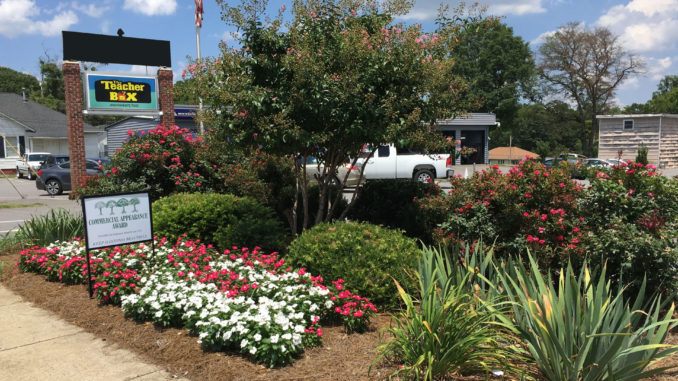 landscaping award sign at Teacher Box